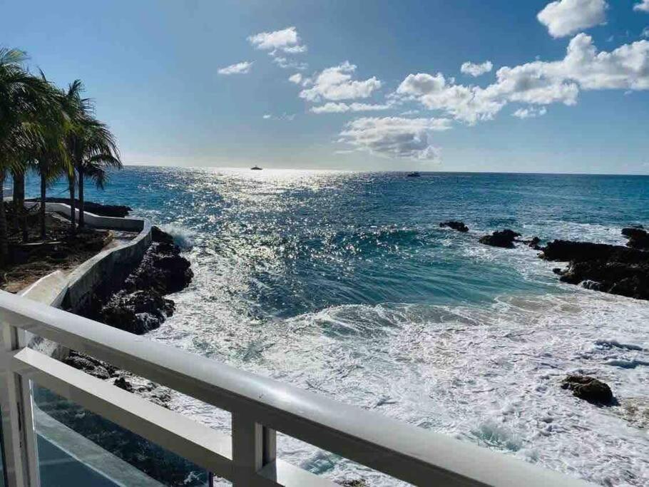 Maho Beach House - Luxe 1-Bedroom - Ocean View Kültér fotó