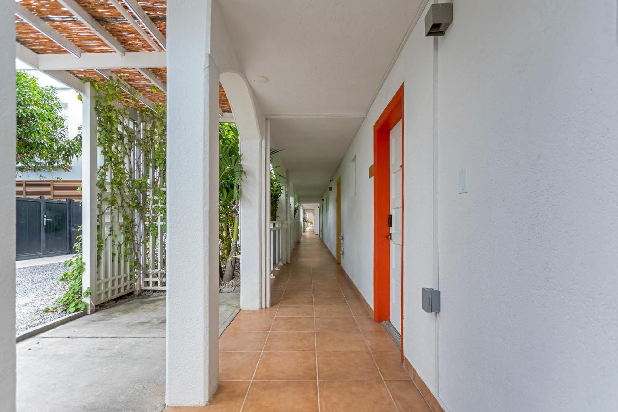Maho Beach House - Luxe 1-Bedroom - Ocean View Kültér fotó